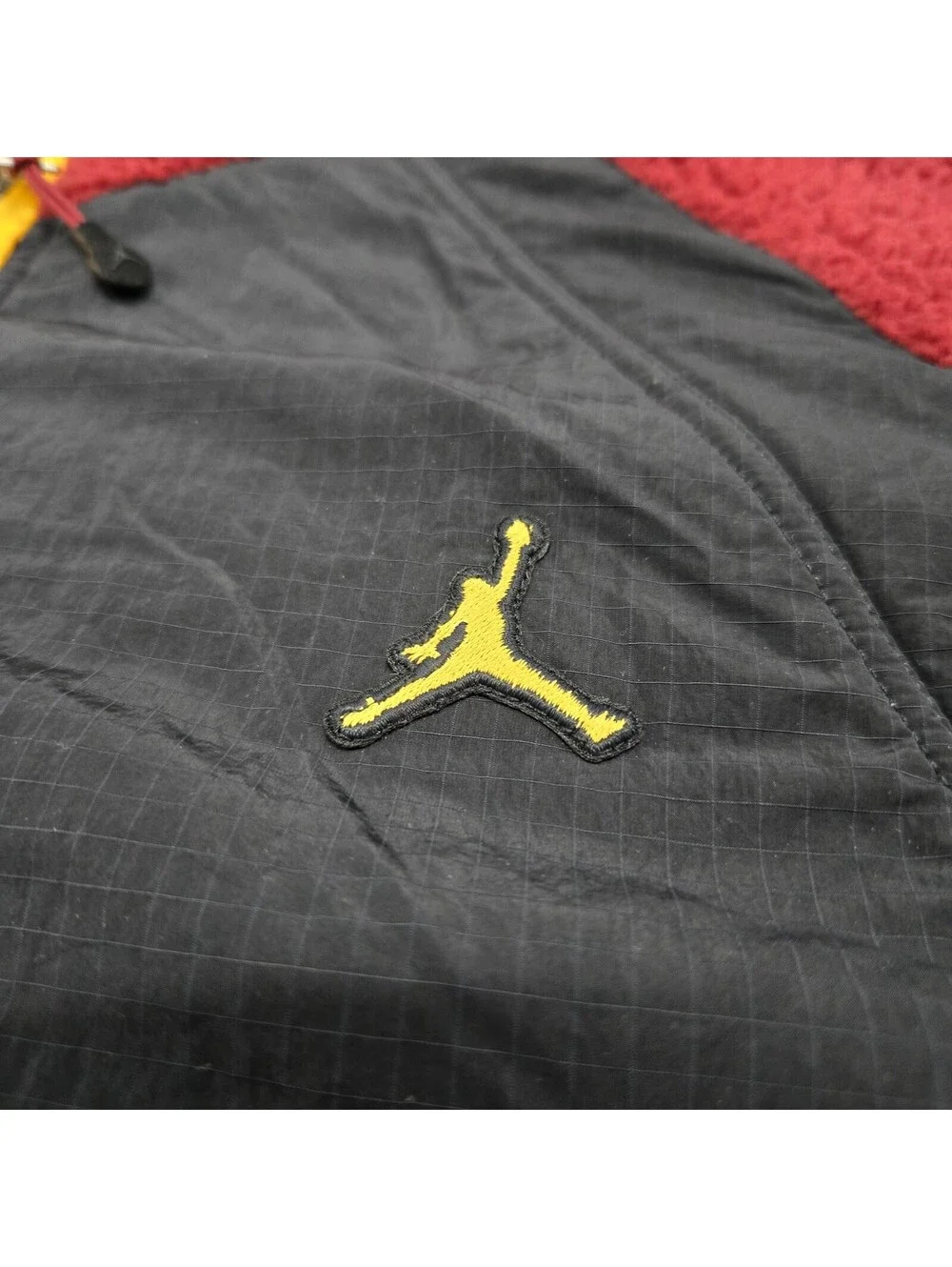Men's LARGE Nike Air Jordan Full-Zip Black/Burgundy/Orange Sherpa Fleece Jacket